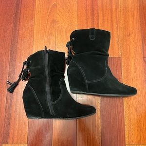 White Mountain | Black booties